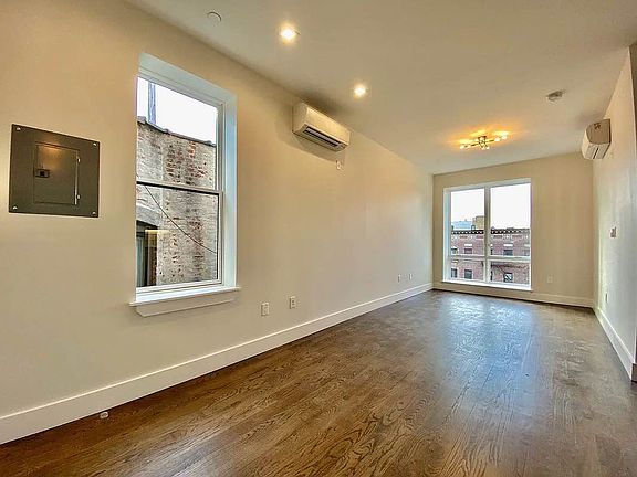 3rd image of 799 Ocean Ave #2E