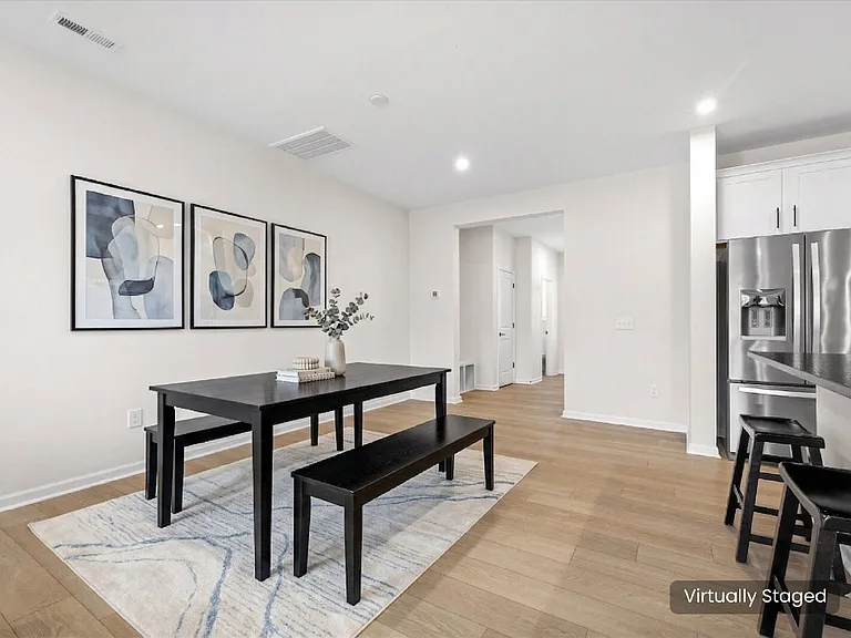 217 Brooks Springs Dr — Photo 13