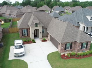 18063 Old Reserve Dr, Prairieville, LA 70769