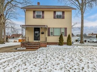 7800 Lanyard Dr, Parma, OH