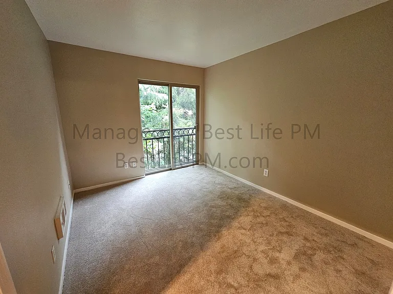 1535 SW Clay St #301 — Photo 28