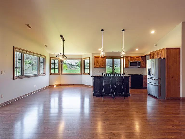 13 Laird Ln — Photo 7