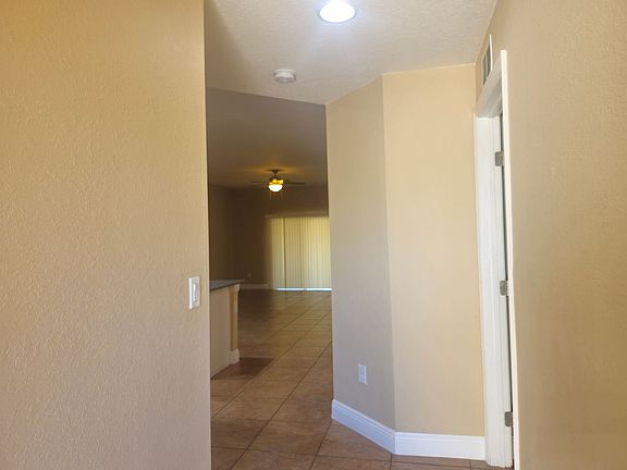 2nd image of 5 NE 16th Pl