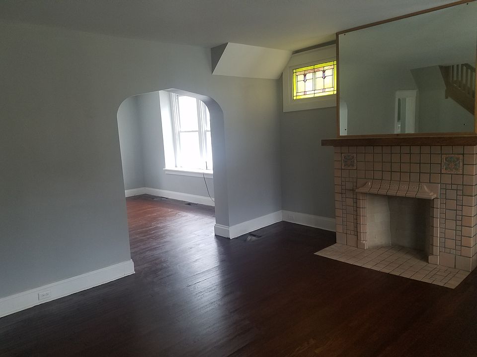 2nd image of 4244 Florida Ave