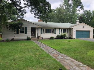 9 Oakridge Ave, Attleboro, MA 02703