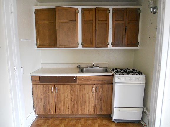 4th image of 201 Elmwood Ave APT 42