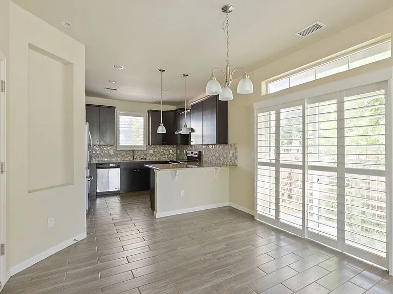 8085 E 21st Ave — Photo 3