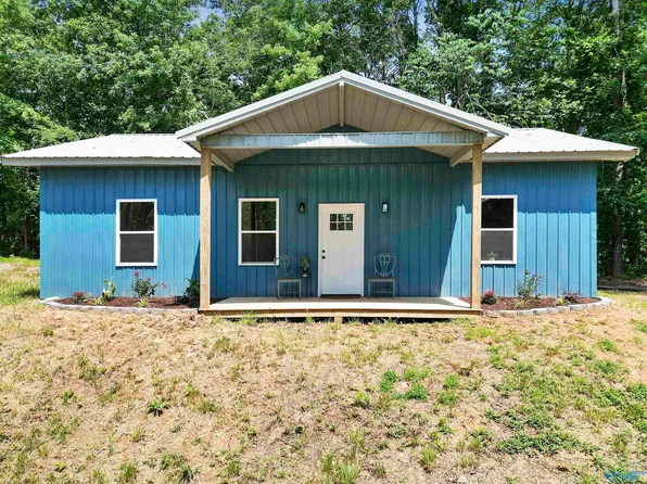 2152 Holiday Shores Rd, Scottsboro, AL 35769