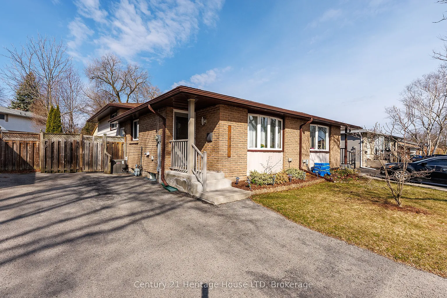 3859 Panama Ct photo 1