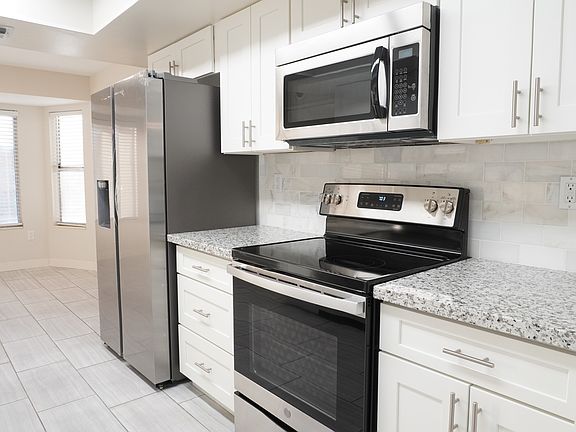 4th image of 16425 N Desert Holly Dr