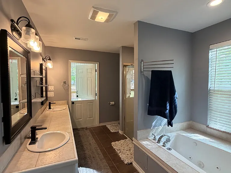 1270 Skyview Dr — Photo 27