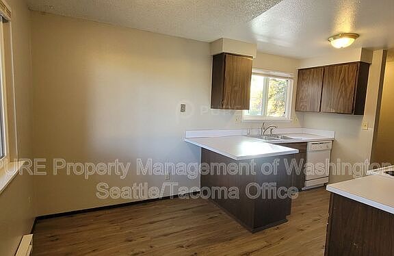 5th image of 5801 13th Ave SE APT D