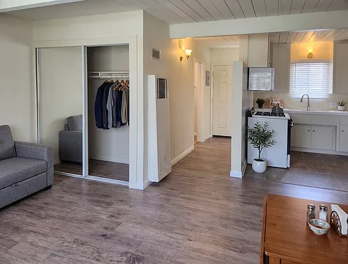 Best-Priced Studios At 1030 W. Olive Ave., Burbank, Ca 91506 Photo 1