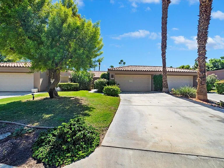 38615 Palm Valley Dr — Photo 2