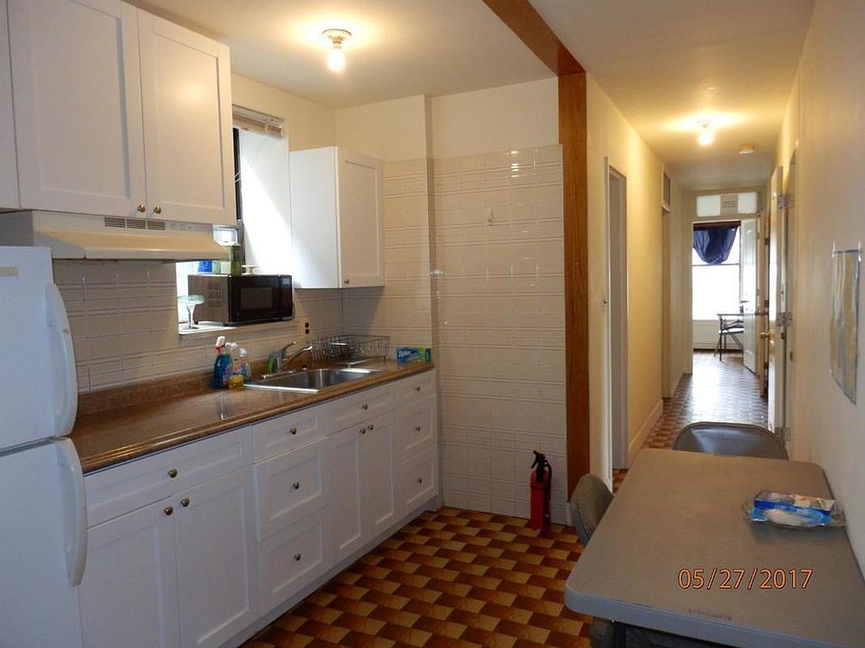 2nd image of 408 W 36th St APT 3C