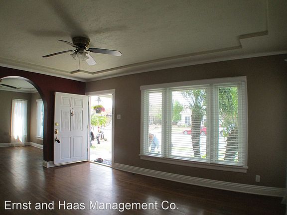 3rd image of 3716 Orange Ave