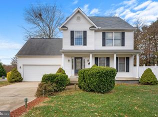 2 Sequoia Ln, Fredericksburg, VA 22405