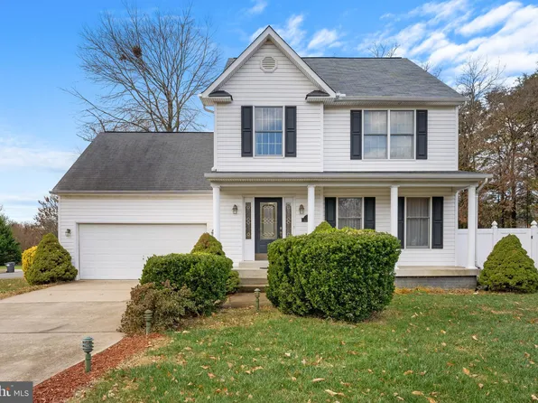 2 Sequoia Ln, Fredericksburg, VA 22405