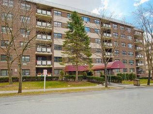 100 Diplomat Dr APT 4A, Mount Kisco, NY 10549