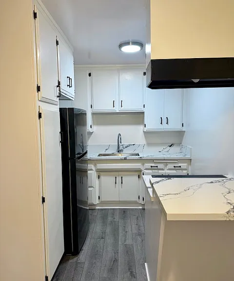 6706 York Blvd — Photo 4