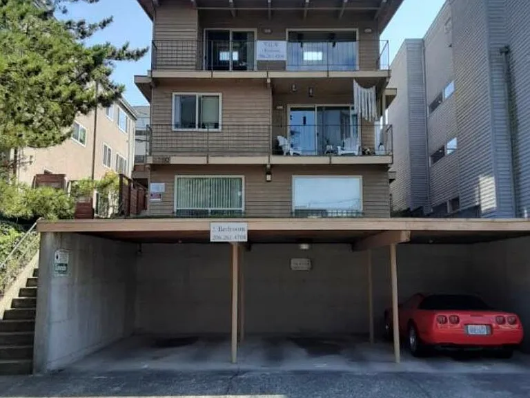 2360 Yale Ave E #2 — Photo 1