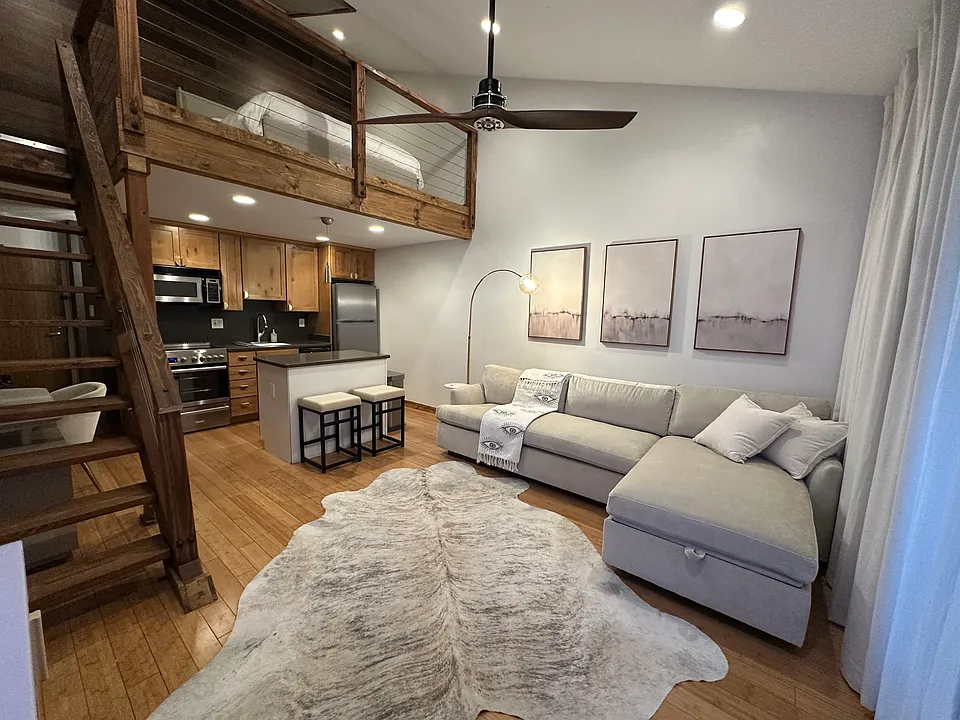 2235 Sidewinder Dr #423