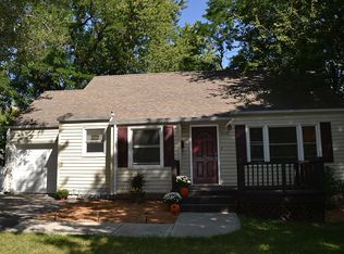 5410 W 50th Ter, Roeland Park, KS 66205