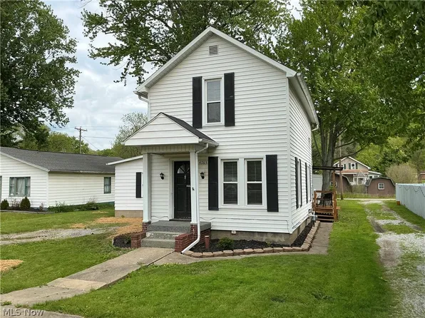 4763 Rutledge St SE, Dennison, OH 44621