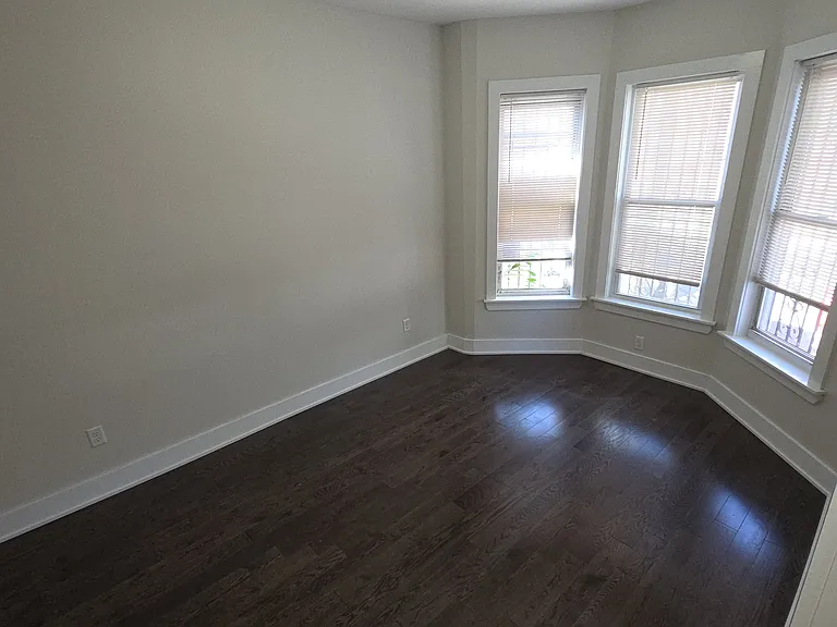 80 Newkirk St — Photo 6