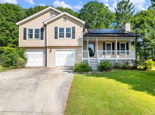 443 Rhett Dr, Loganville, GA 30052