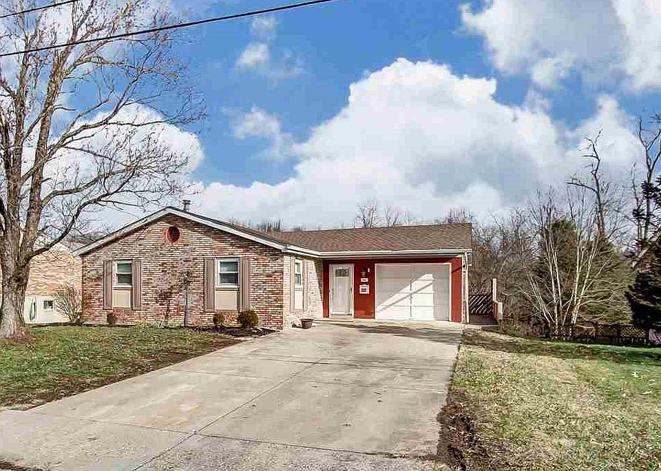 1st image of 11 Apple Blossom Ln
