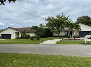7360 San Sebastian Dr, Boca Raton, FL 33433