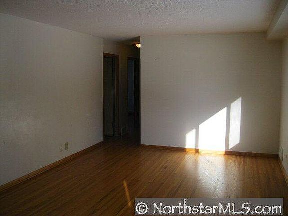 2nd image of 2087 Sloan Street