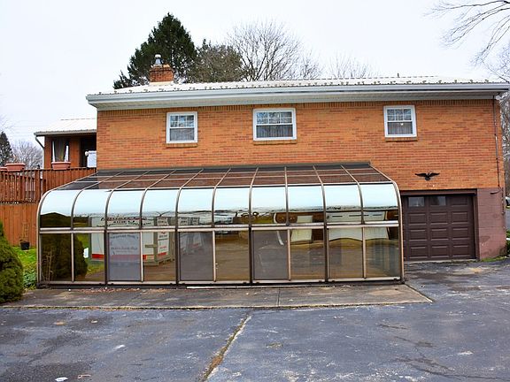 5th image of 11123 Shaw Ave