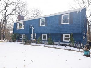 170 Donahue Rd, Pascoag, RI 02859