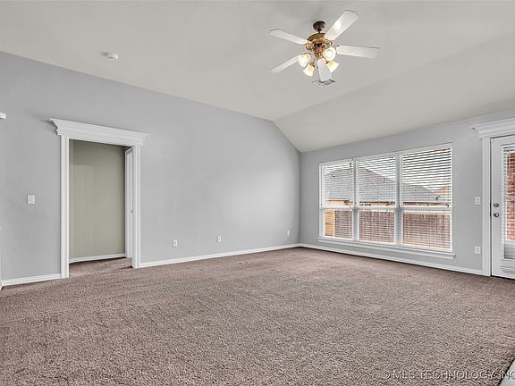 5th image of 16709 La Paloma Ln