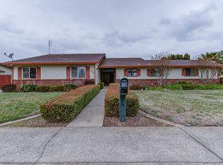 1150 Pineland Dr, Redding, CA 96002