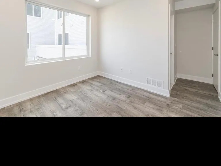 1829 E Sergeant St #4 — Photo 10
