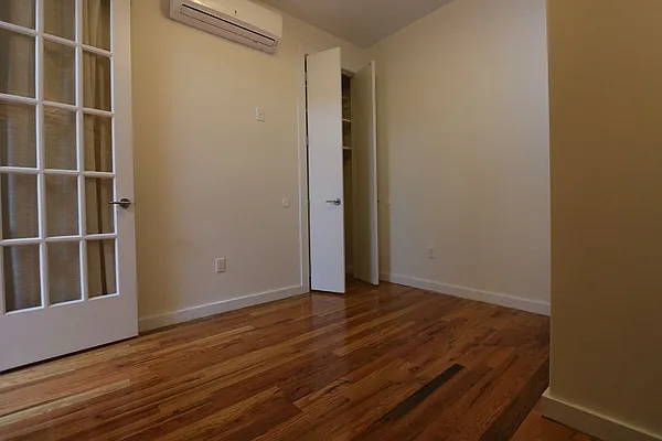 Rented by Nooklyn NYC LLC | media 47