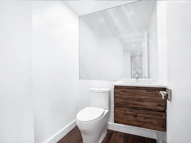 188 E 64th St #4002 — Photo 10
