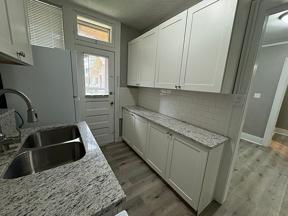 5th image of 5102 Capitol Ave #20