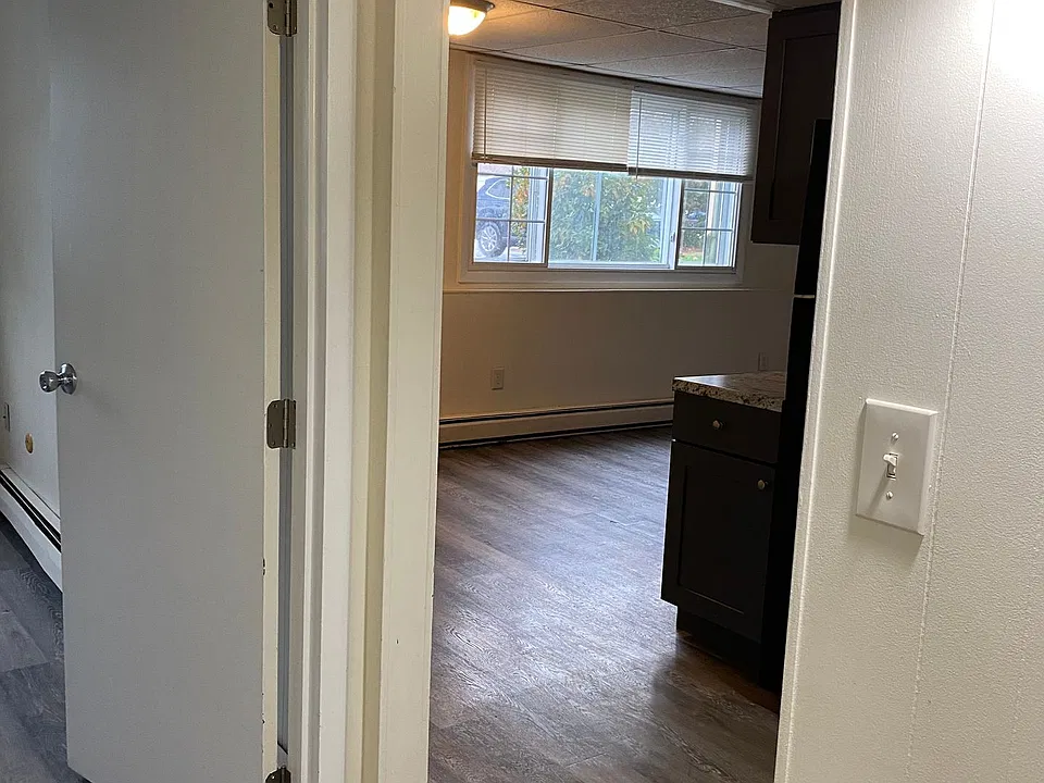 Townhouse Road Apartments