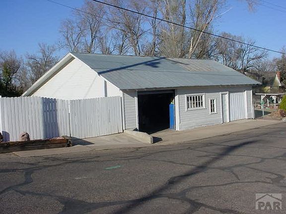 3rd image of 1121 S 12th St
