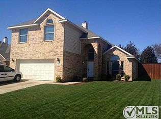 213 Country Meadow Ct, Mansfield, TX 76063