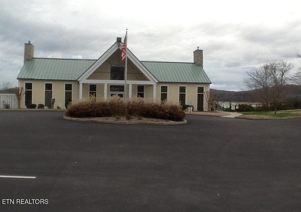 2nd image of Off Brittney Ln