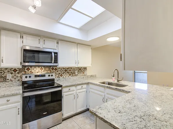 12221 S PAIUTE Street, Phoenix, AZ 85044