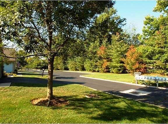 5th image of 152 Oak Creek Pl