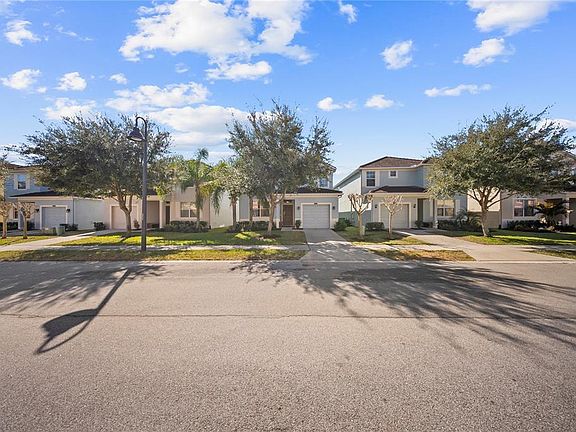 3rd image of 8960 Bismarck Palm Rd