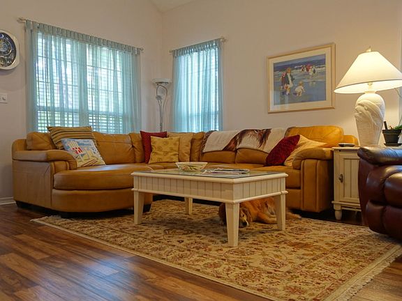 5th image of 467 Wood Beach Dr