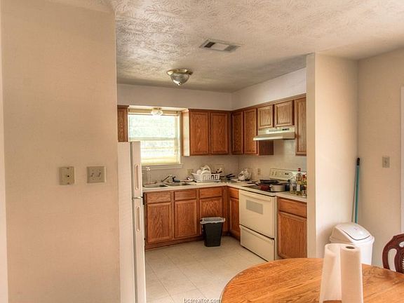 4th image of 606 Corregidor Dr #B